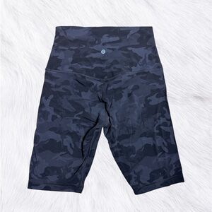 Lululemon align black camo high rise shorts size 8